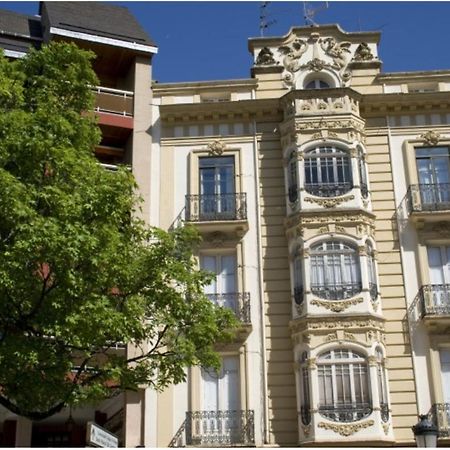 Casa Oroela Apartment Хака Екстериор снимка