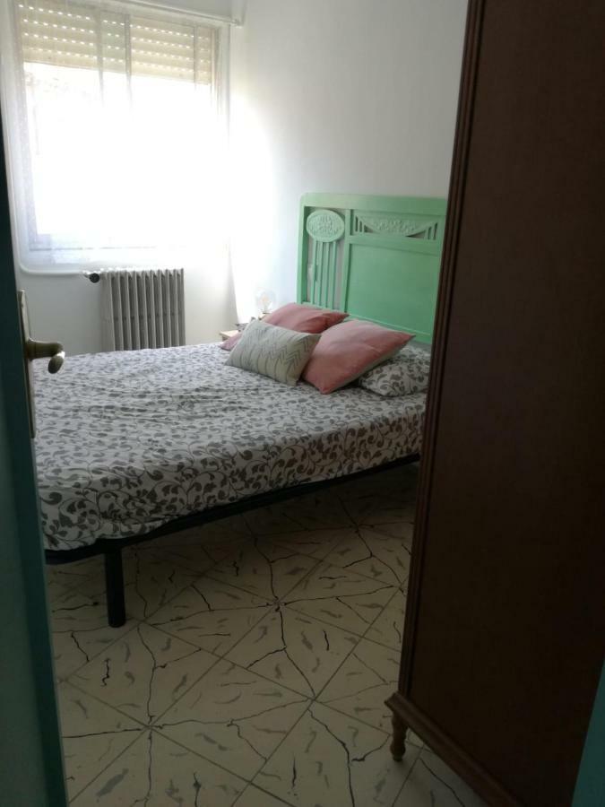 Casa Oroela Apartment Хака Екстериор снимка